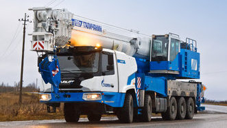 Ход крабом: знакомимся со стотонным автокраном Галичанин