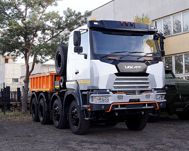 Related photo «‎MZKT-630240-010 ballast tractor with right-hand steering wheel» №1