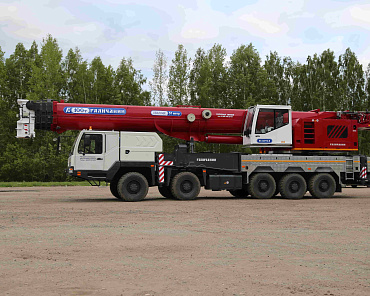 Related photo «‎All-wheel drive chassis MZKT-750001 with Euro-5 engine» №3
