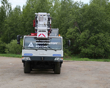 Related photo «‎All-wheel drive chassis MZKT-750001 with Euro-5 engine» №5