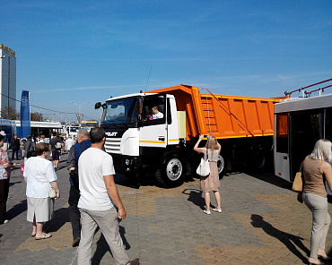 Related photo «‎Volat demonstrated the MZKT-750100-021 dump truck during the Minsk city day» №3