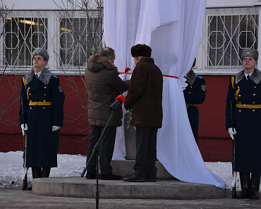 Фото по теме «‎Торжественное открытие памятного знака первому конструктору Б.Л. Шапошнику» №3