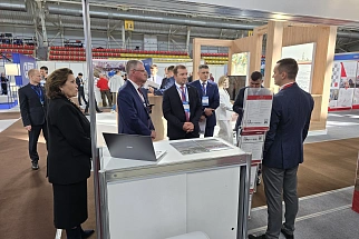OJSC “MZKT” AT THE ANNIVERSARY EXHIBITION IN SURGUT: DIRECT DIALOGUE WITH EQUIPMENT CONSUMERS 