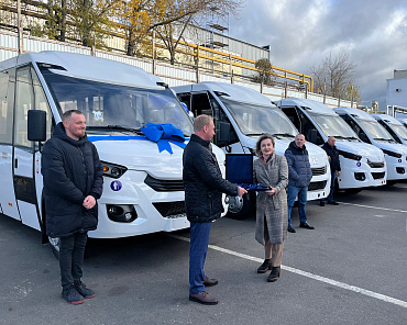 Related photo «‎CEREMONIAL HANDOVER OF A BATCH OF NEMAN-420423-501 SUBURBAN BUSES» №3