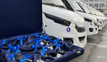 Торжественная передача партии пригородных автобусов Неман-420423-501