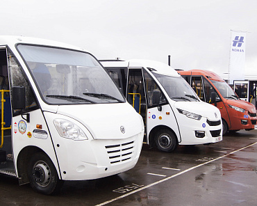 Related photo «‎Minsk wheel tractor plant presented new buses Neman» №1