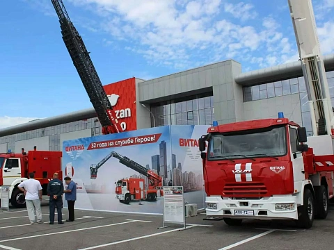 У Казані прадставілі новыя ўзоры высотнай пажарнай тэхнікі на Шасі МЗКЦ-750003-040