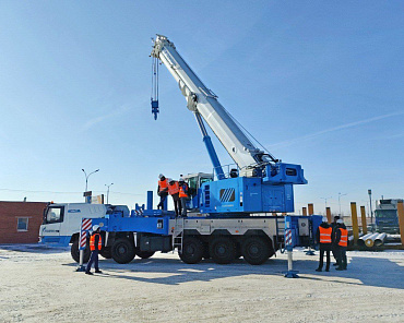Related photo «‎THE PILOT OPERATION OF THE HALYCHANIN TRUCK CRANE ON THE CHASSIS OF OJSC 